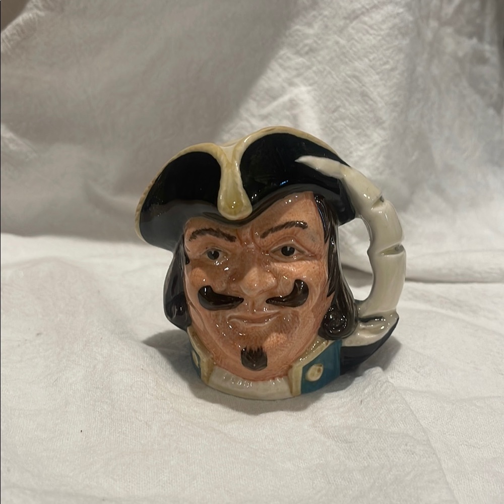 Ceramic Pirate Mug with Black Hat